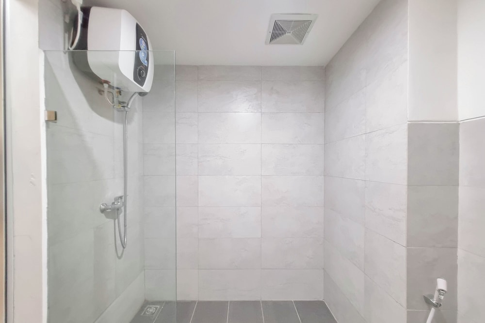 Spacious 2Br At Green Park Yogyakarta Apartment