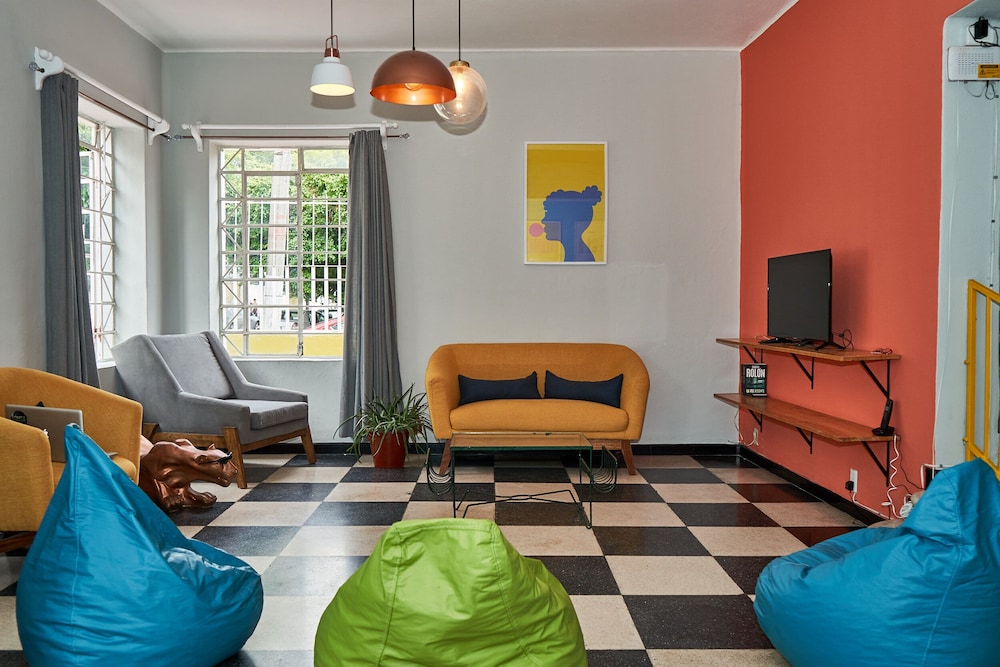 lounge