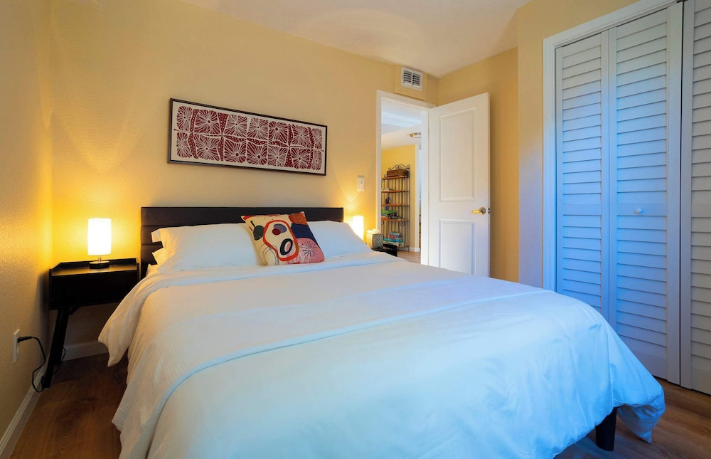 Stargazers Delight Sleeps 12!