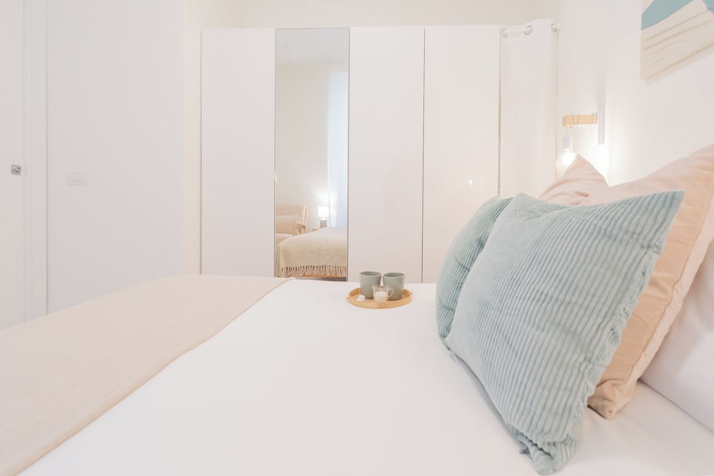 Enchanted Como Lake - City Apartment 2 by Rent all Como