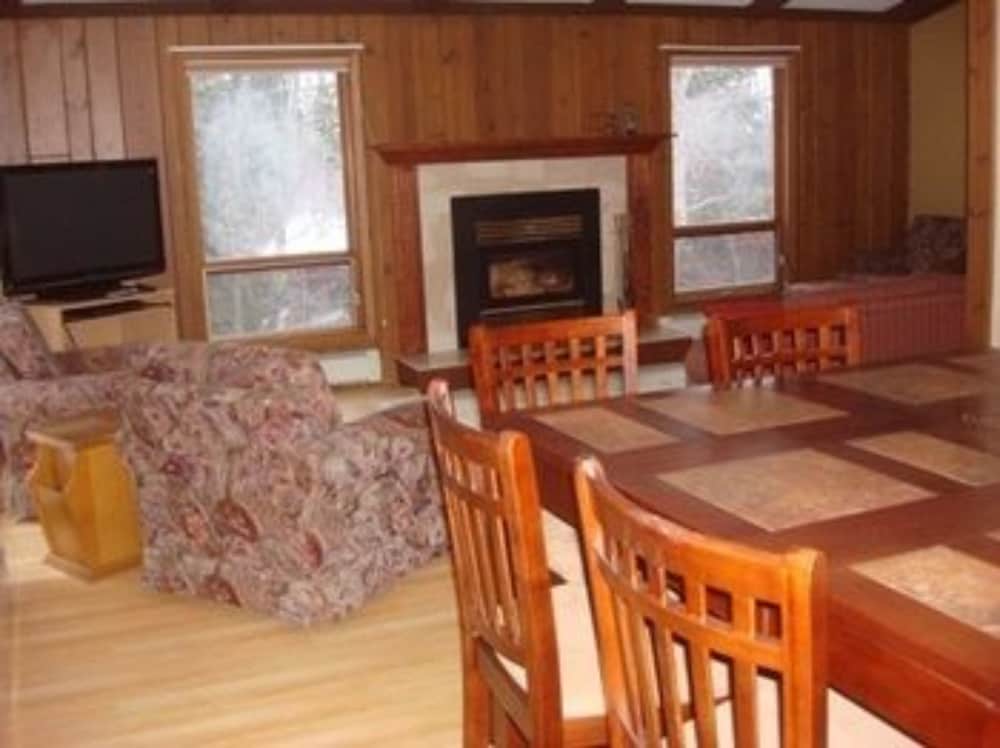 Cascade Lodge