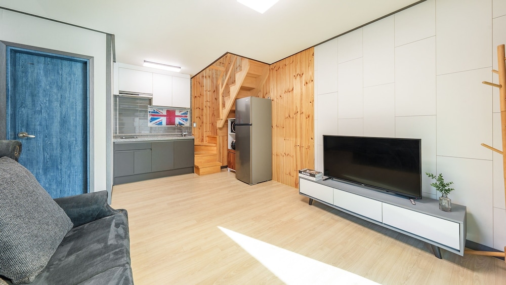 Hongcheon Pension 150