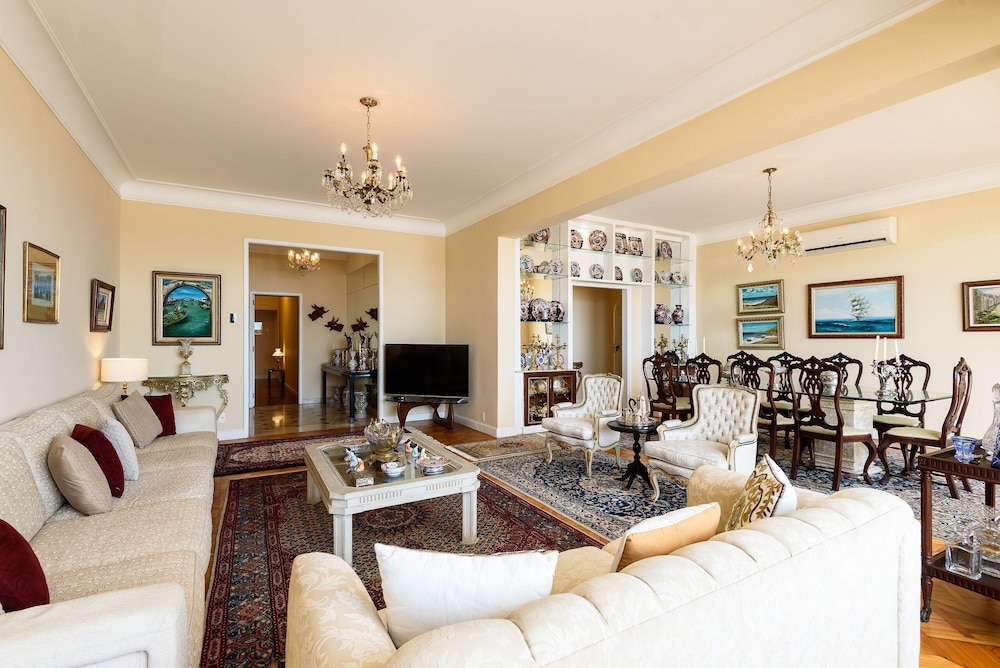 Classic 4-bedrooms by the Sea A 3484/301