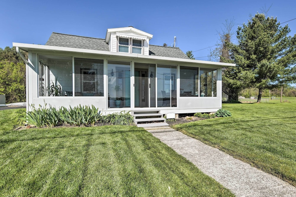 Idyllic Retreat w/ Lake Views - Near Marina!