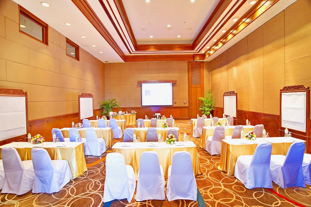 Novotel Phuket Resort