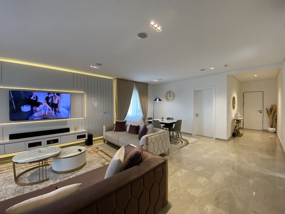 Mastermindsluxuryliving view 3