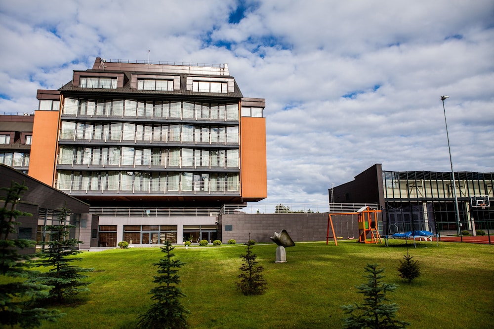 Hotel Vanagupe Spa and Conference Centre - Image 1
