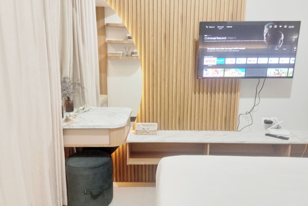 The Modern Style Studio At Vida View Makassar Apartment