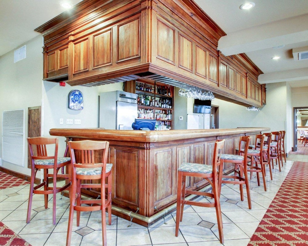 Clarion Suites - Property Image 1