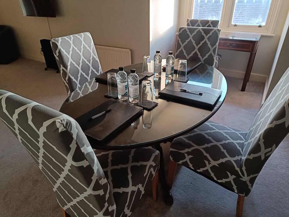 Guildford Vacations - Angel Hotel - Property Image 22