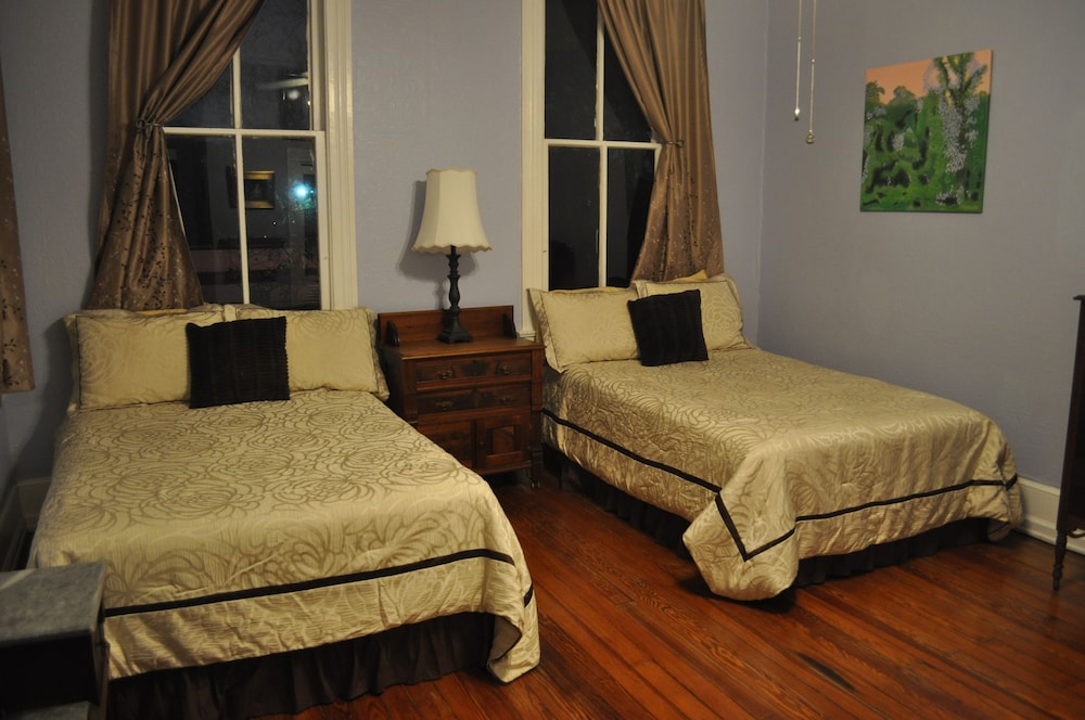 The Mardi Gras House view 3