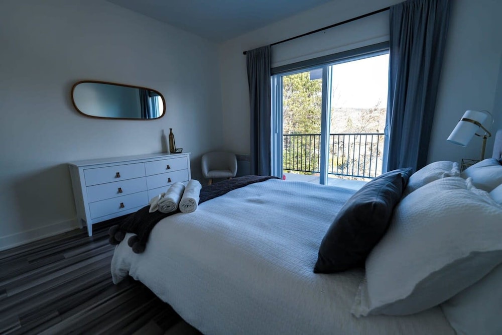 Condo le Y TI - St-donat