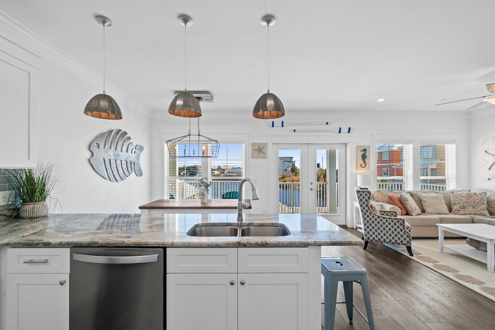 Beach House - Riviera Retreat by PHG