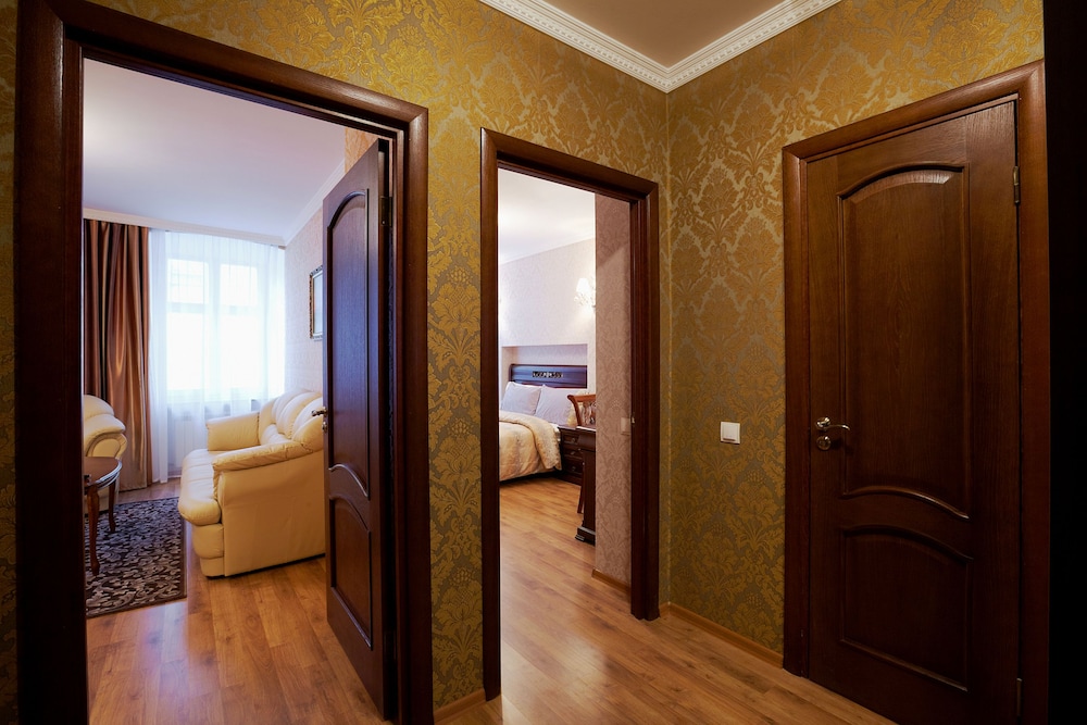 ASAO Apartments Walking Center Zone