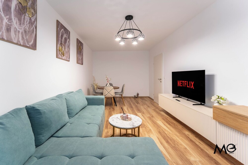 MoHost Sabina - Luxury with Balcony