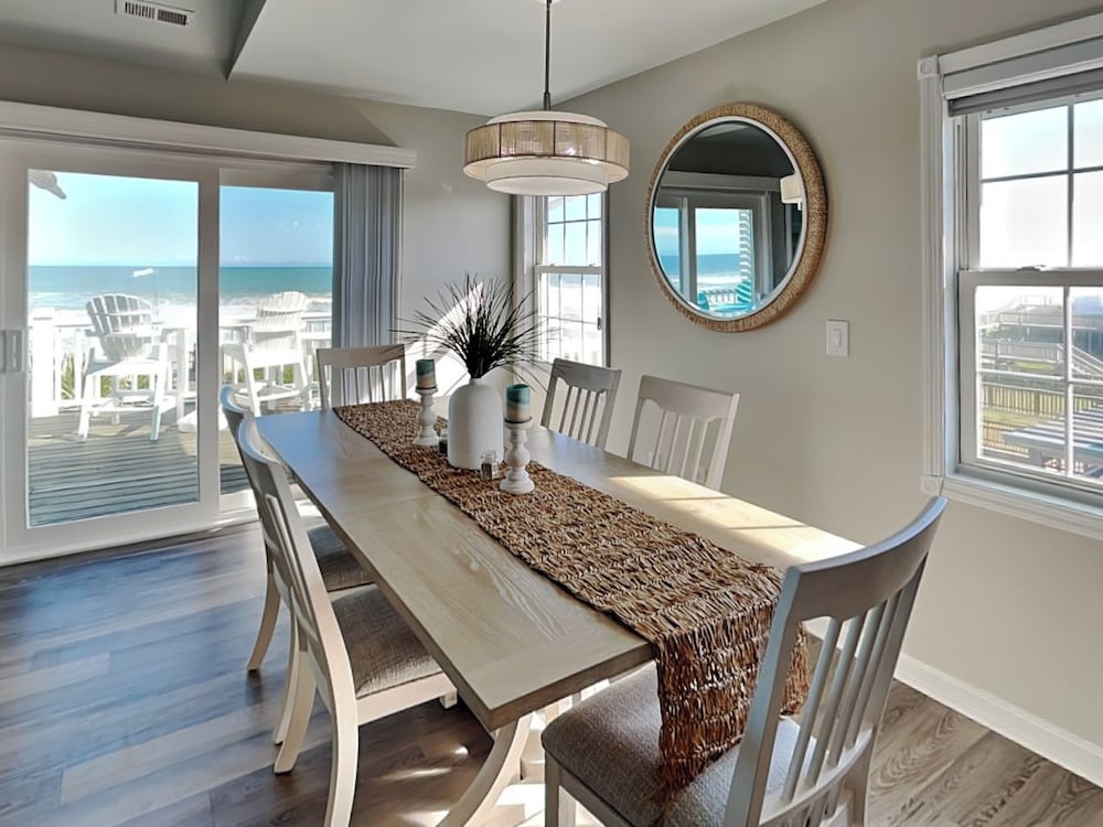 Blue Me A Wave by Topsail Realty