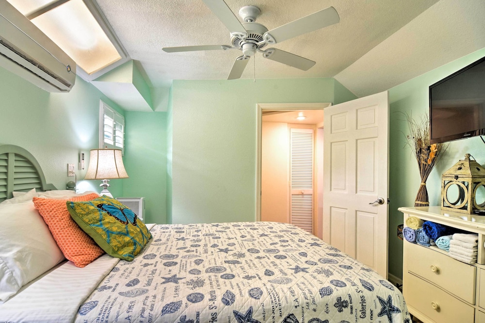 'driftwood Beach Suite' - Walk to Clearwater Bch view 3