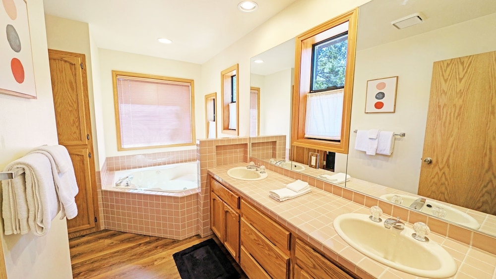 Alpine 4 4 Bedroom Home