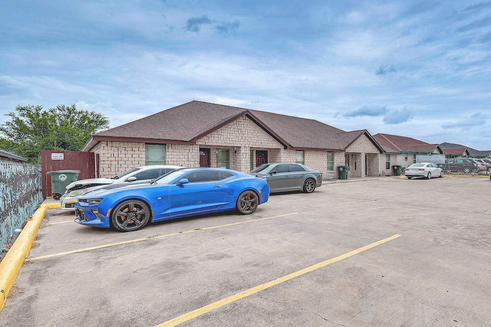 Near Utrgv & State Park: Cozy Mission Unit