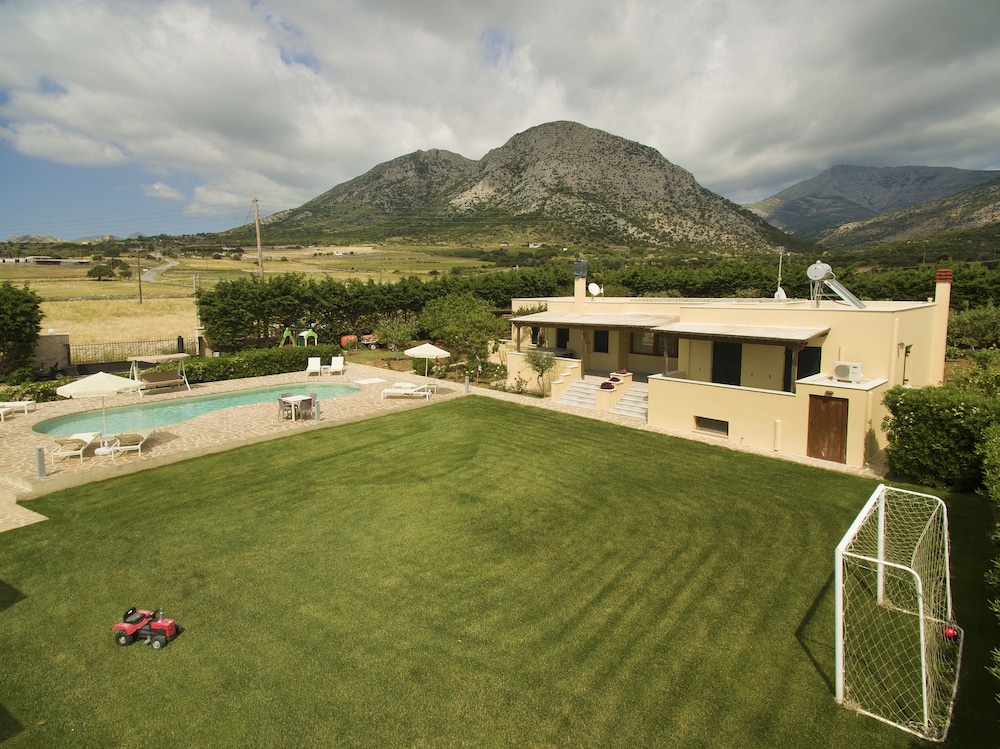 Naxos Cottage