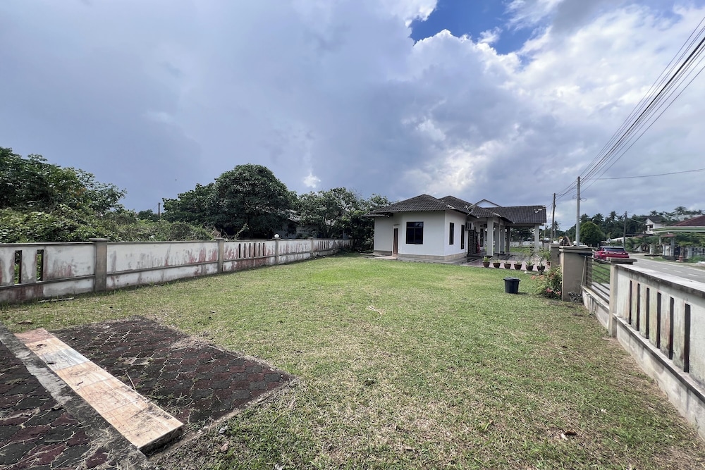 Nurbayu Villa (3 and 4 bedroom Villa) Kemaman
