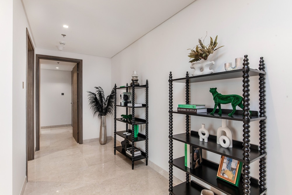 Luxe 3BR with Burj Khalifa view