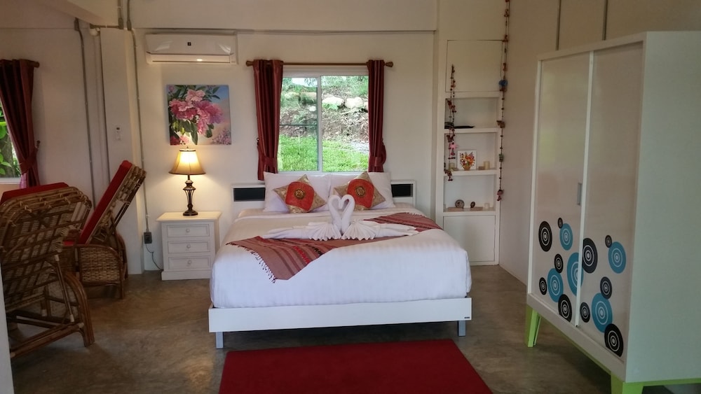Nan De Panna Riverside Homestay