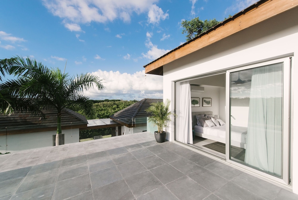 Large Cap Cana Villa at Yarari with Pool