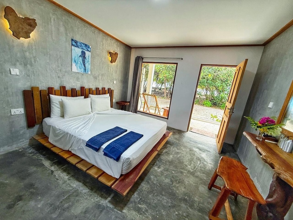 Dive and Sleep - All Inclusive Diving Guesthouse - 3 Dives per day