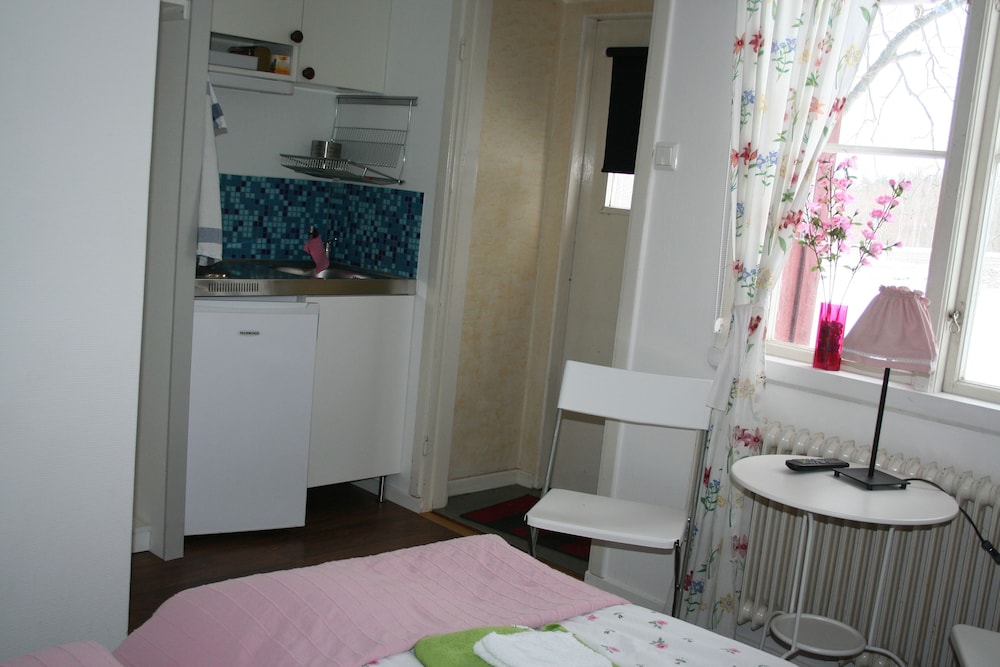Edith & Julia Bed and Breakfast