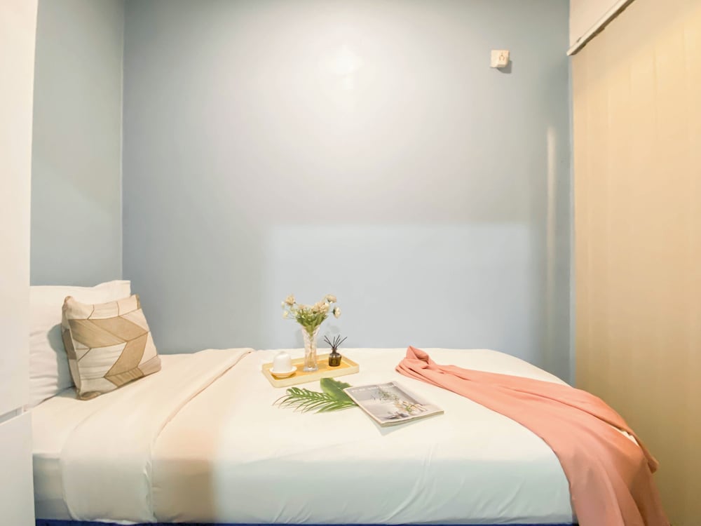 Spacious And Cozy 2Br At Apartment Meikarta
