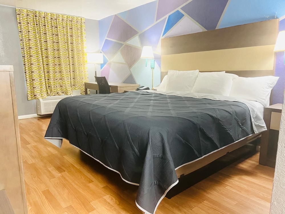 Hometown INN