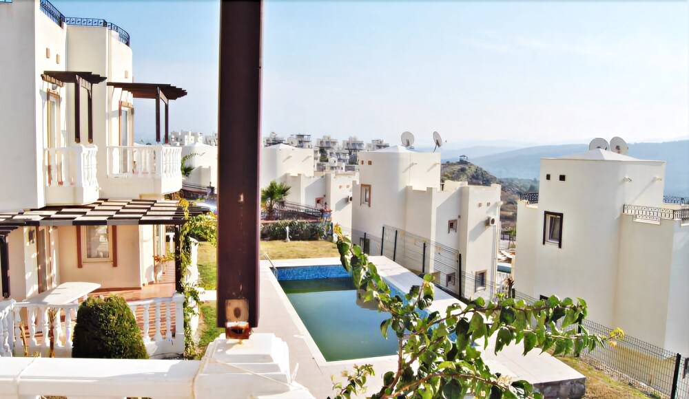 Flamingo Country Club 3 Bedroom Villa