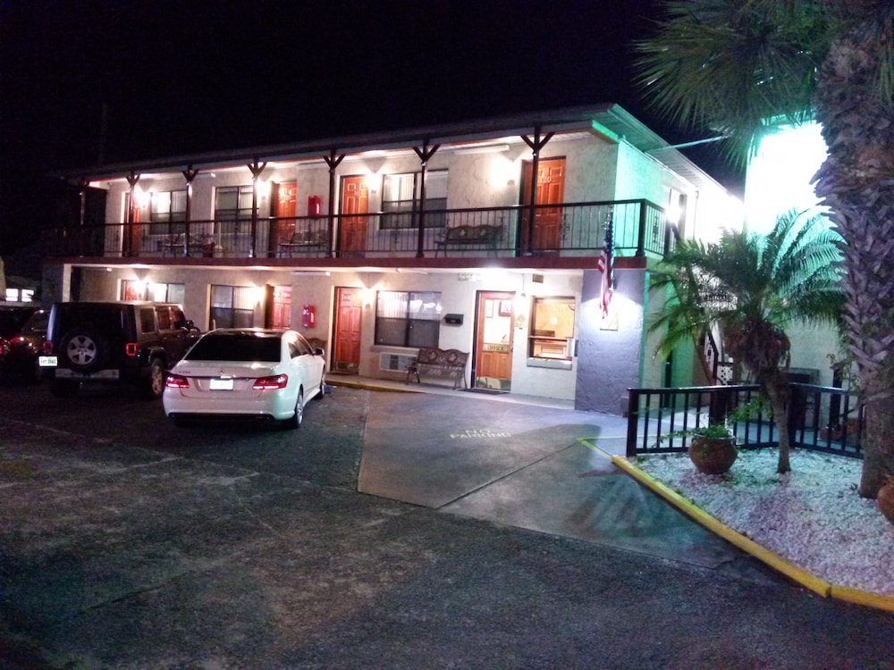 Merida Inn and Suites