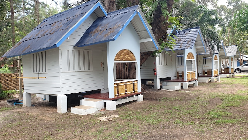 PAN Beachfront Resort Krabi