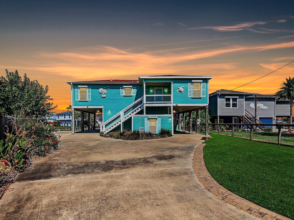 The Blue Pearl Rp6 4 Bedroom Home