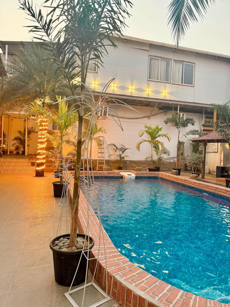 Surf House Beach Resort