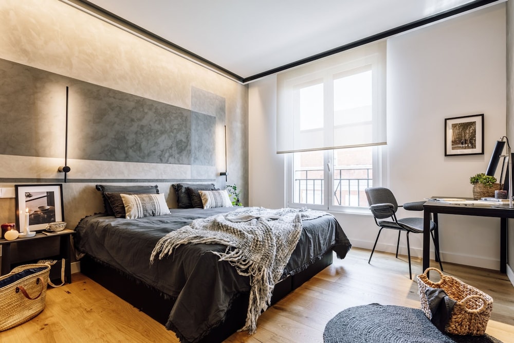 Kuma - 2 Bedrooms in Salamanca