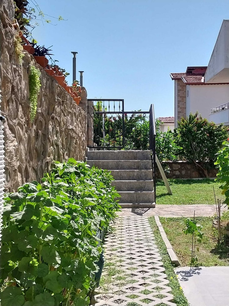 Datça Zeytinevleri Apart