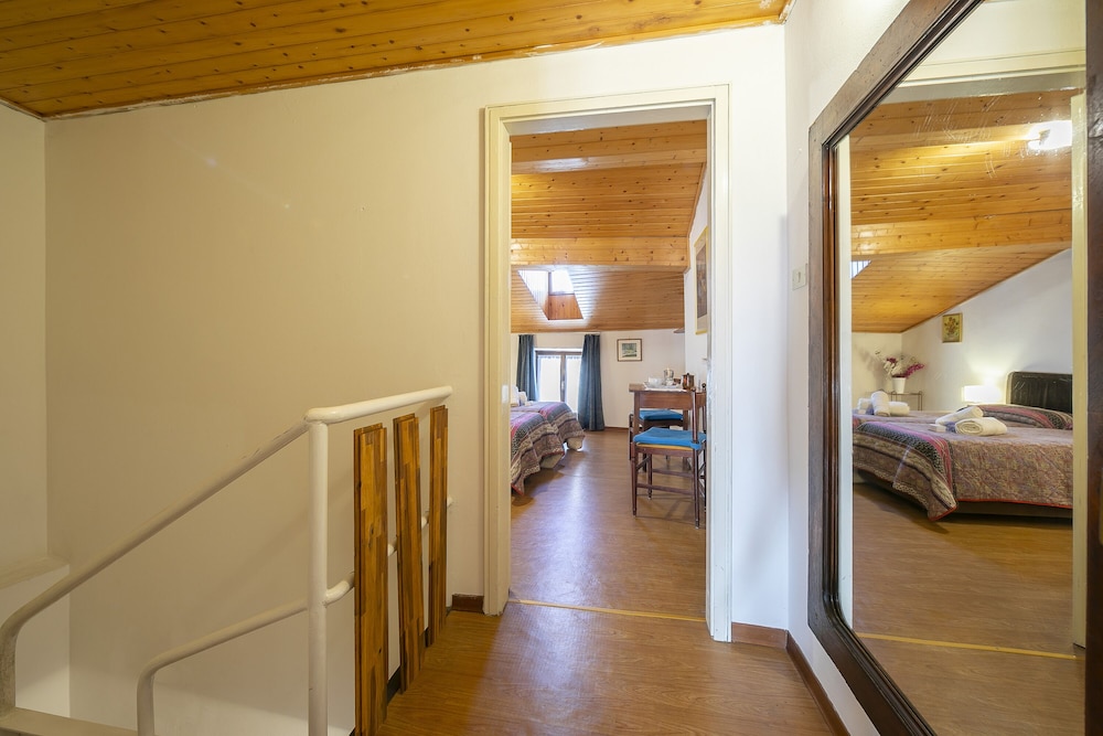 Appartamento Miorelli view 3