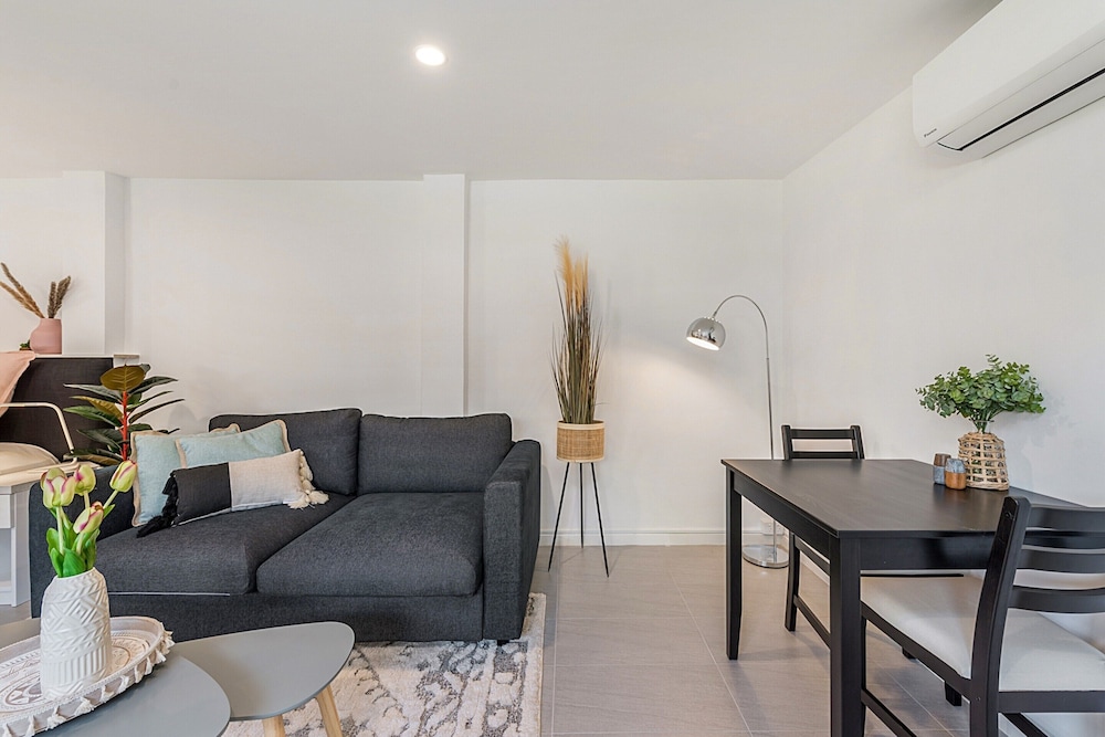 Comfy Studio Near Racecourse