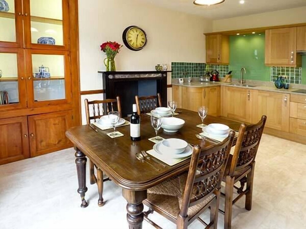 Longwell House