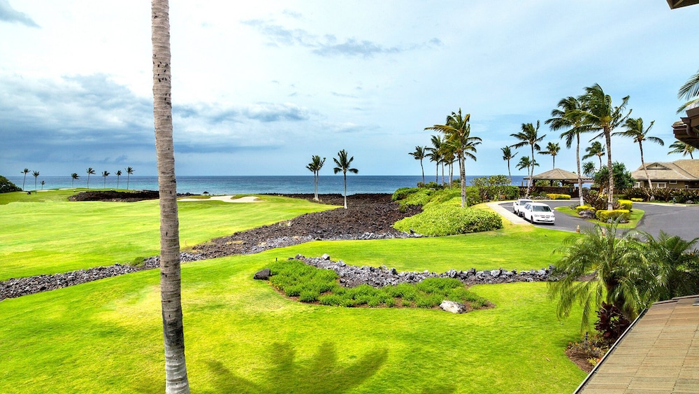 Spectacular Ocean Views Gold Member Golf Discounts Private Lanai! - Vrkcv