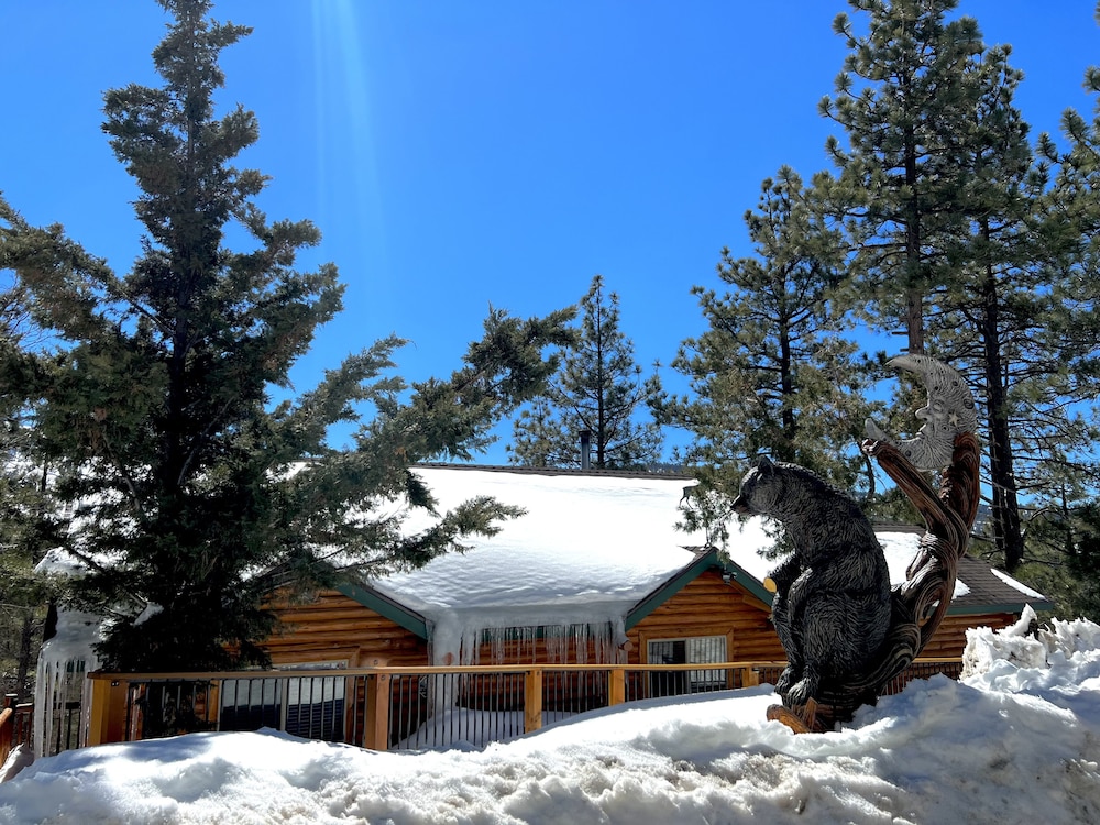 Moon Bear Lodge view 4