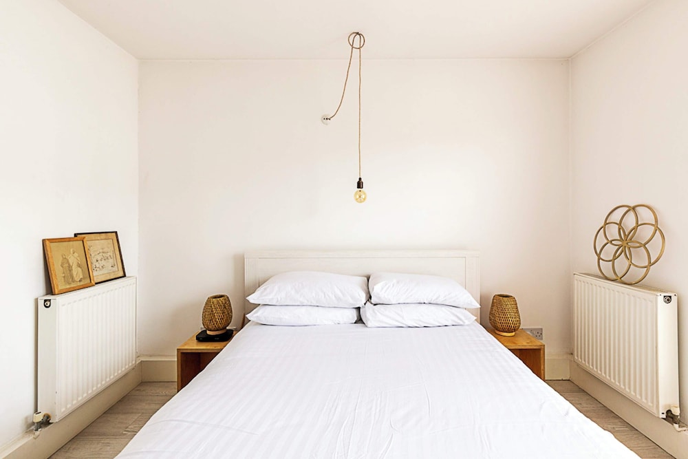 Tranquil 2 Bedroom Apartment in East London