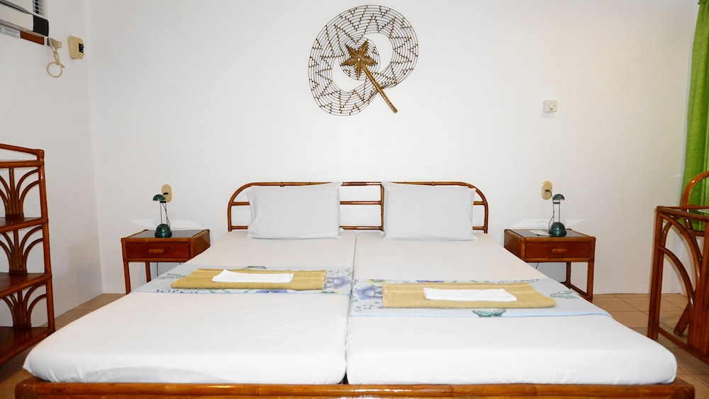 Marcosas Cottage Resort