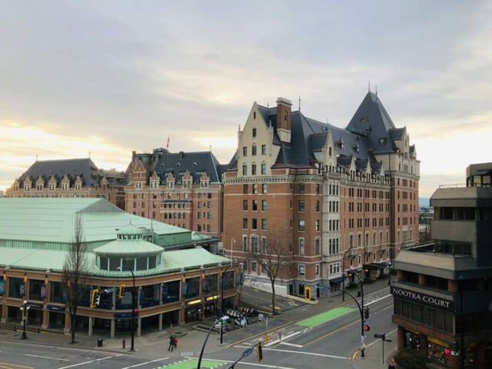 The Falls by Victoria Royal Vacations - Image 5