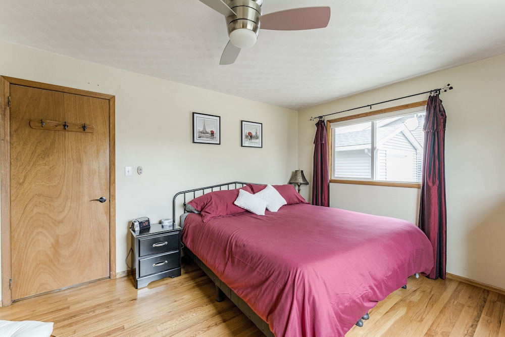 Cozy Loveland Ranch Perfect For Relaxation 3 Bedroom Home