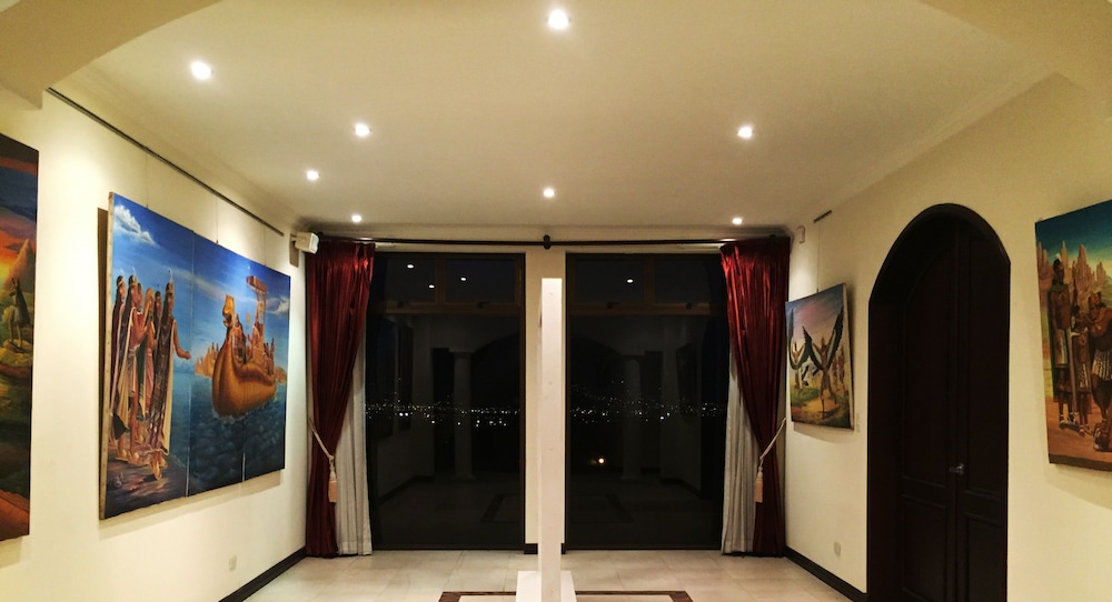 Green Valley Hotel Boutique
