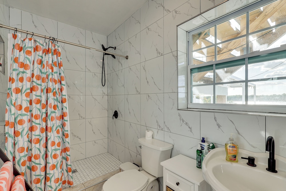 Private Beach: 'hidden Shack By the Bay' in Ruskin